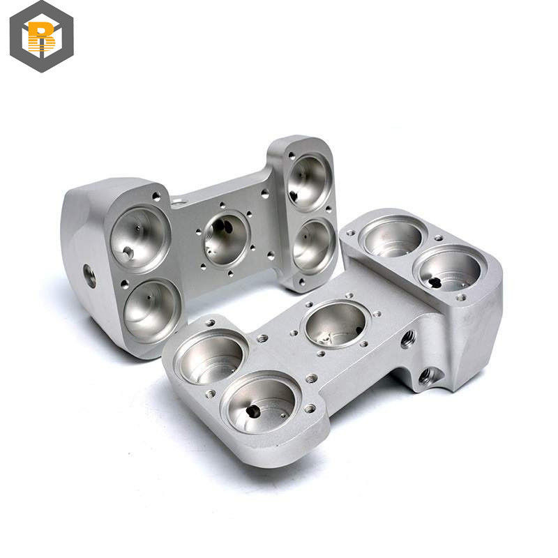 Servicio de mecanizado CNC de torno de hierro de metal fabricado a medida para accesorios de motocicletas